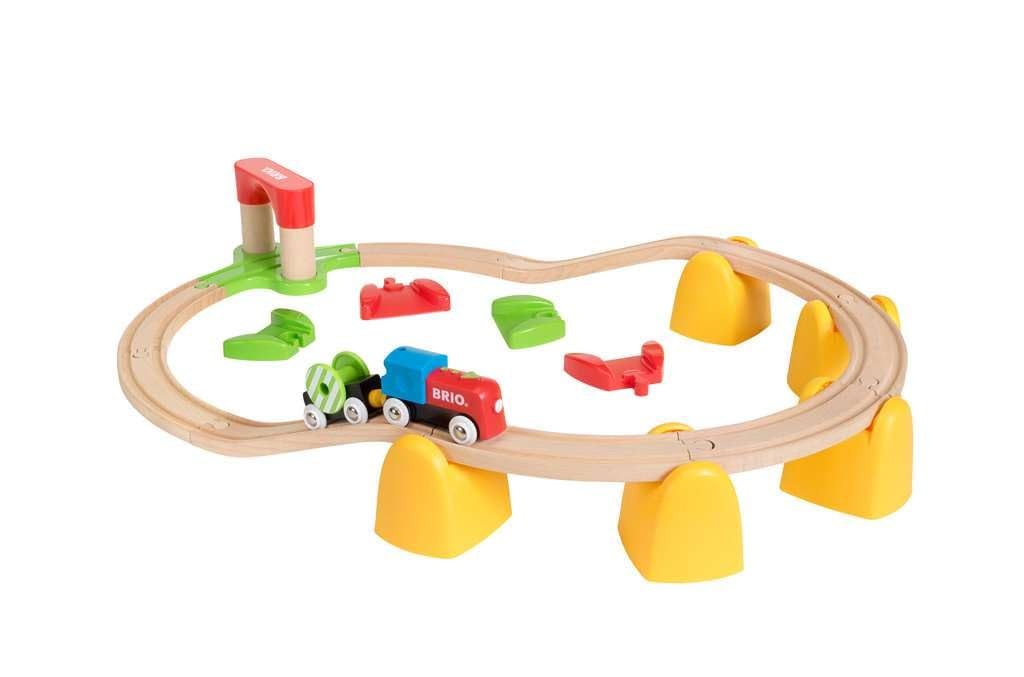 25 Piece Wood Train Set R46227