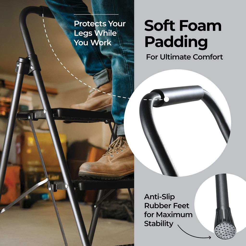 Folding Step Ladder with Anti-Slip Pedal N68850
