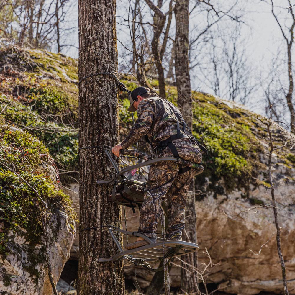Climbing Treestand C35009